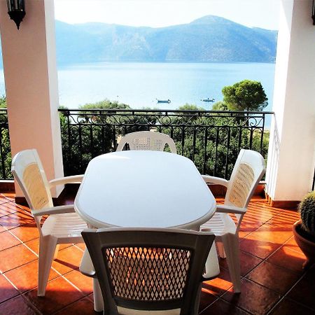 Waterfront Mediterranean Villa Skroponeria Exterior photo