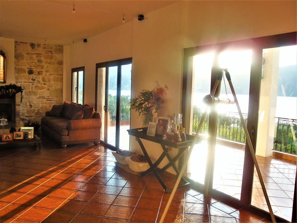 Waterfront Mediterranean Villa Skroponeria Exterior photo