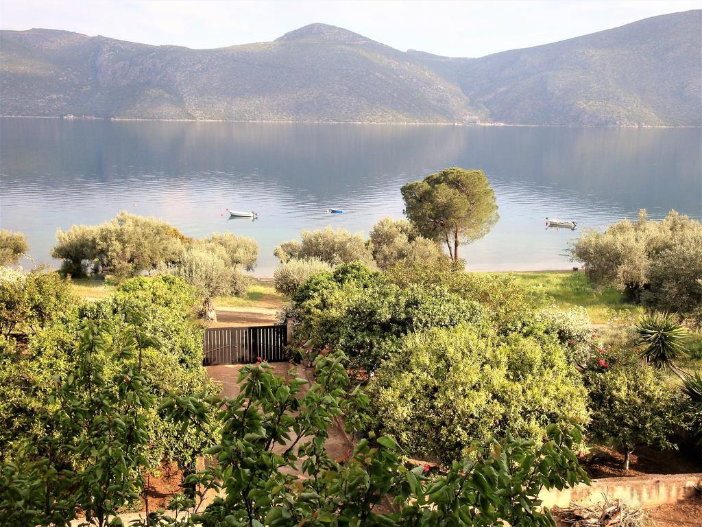 Waterfront Mediterranean Villa Skroponeria Exterior photo