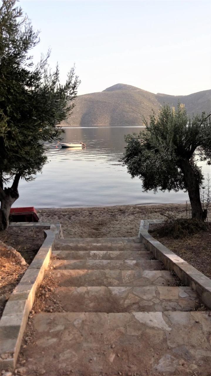 Waterfront Mediterranean Villa Skroponeria Exterior photo