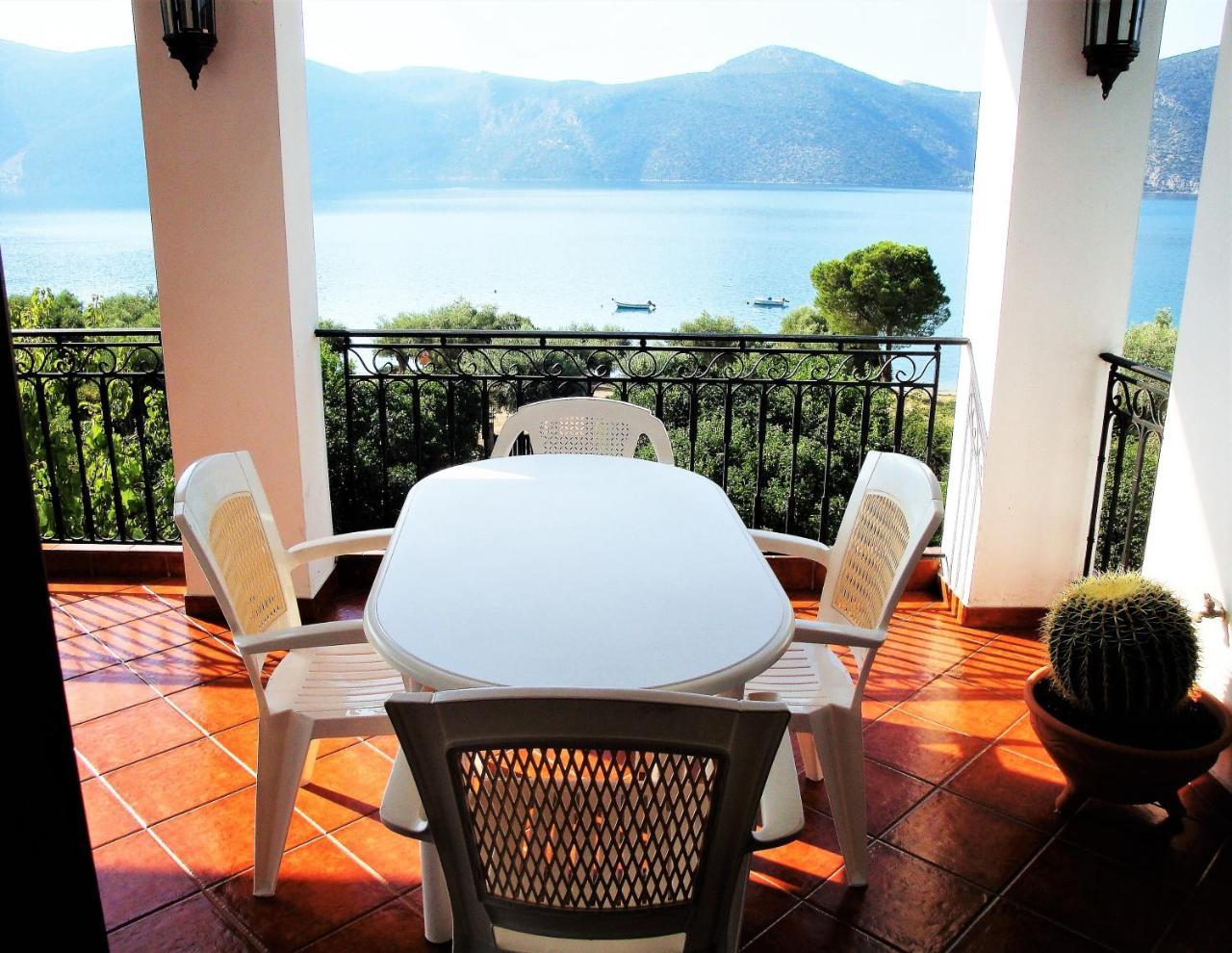 Waterfront Mediterranean Villa Skroponeria Exterior photo